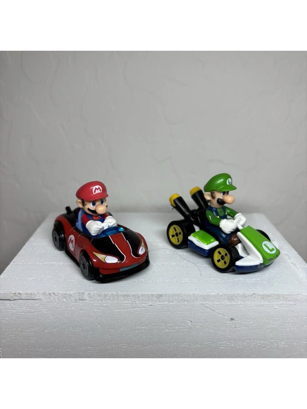 Hot Wheels Mario Kart Diecast Vehicle Lot 5 Pc Mario Luigi Bowser Donkey Kong